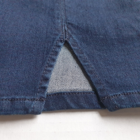 Free People Femme Fatale Mini Dark Denim Blue Split Hem Pull-On Skirt Sz Sm - Picture 15 of 16